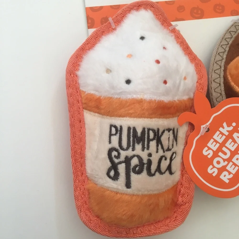 Dog Toys Outward Hound Tough Skinz Durable Squeaker No Mess NEW Pumpkin Spice
